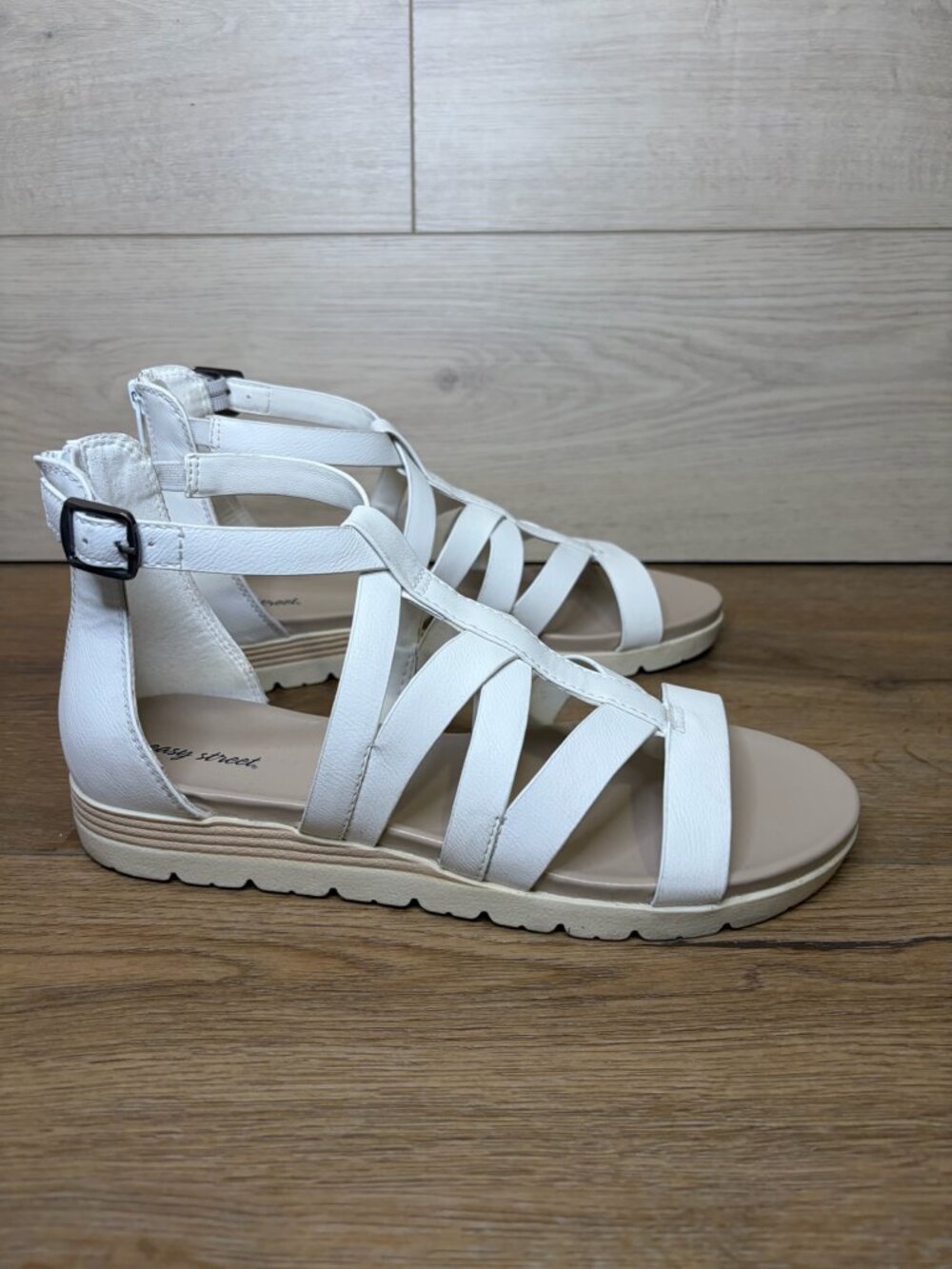 Easy Street Vila Gladiator Wedge Sandals White 8.5 M